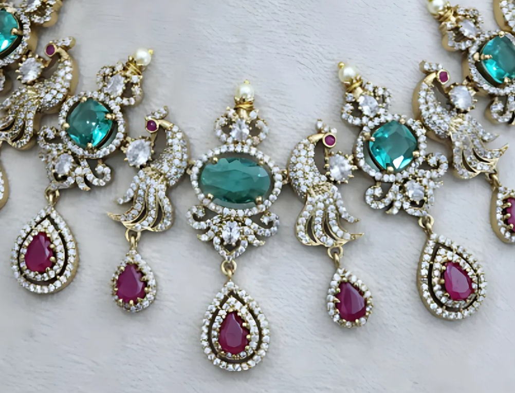 Premium Victorian Necklace Set