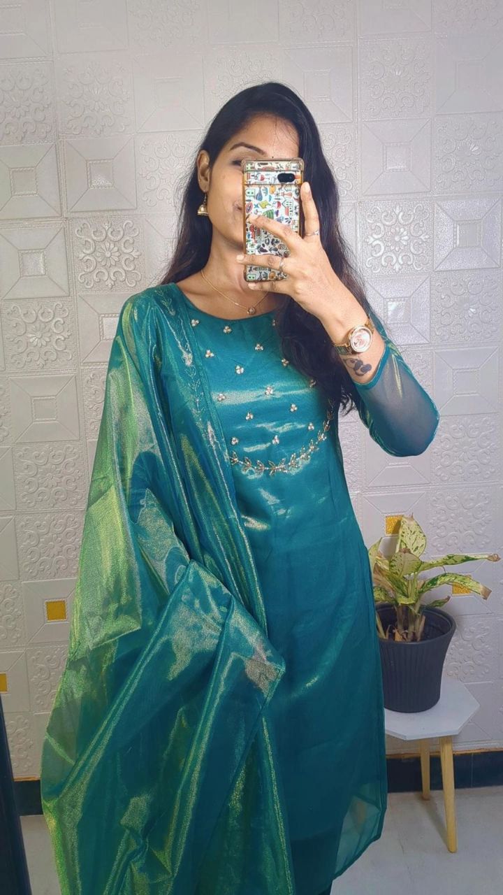 Kurti Dupatta Set