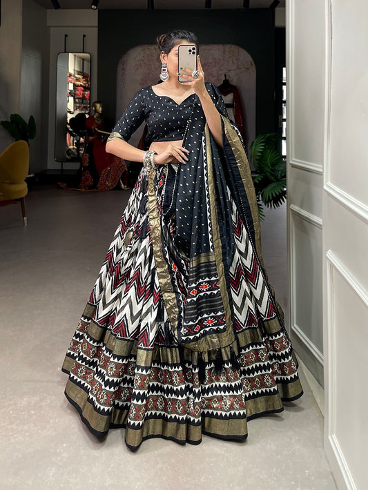 Geometric Patola Border Lehenga