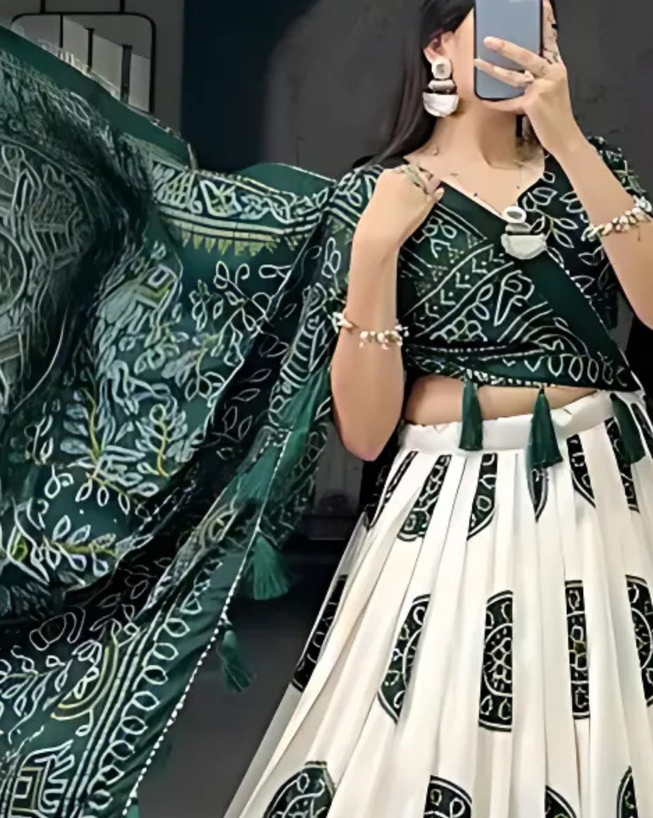 Bandhini Lehenga