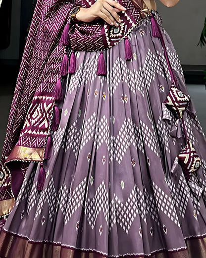 Ikkat Patola Border Lehenga